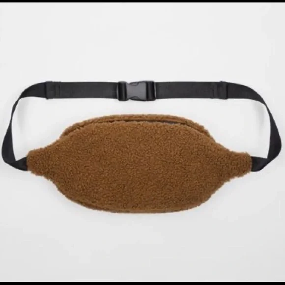 NWT. Zara Man Camel Brown Faux Shearling Belt Bag.